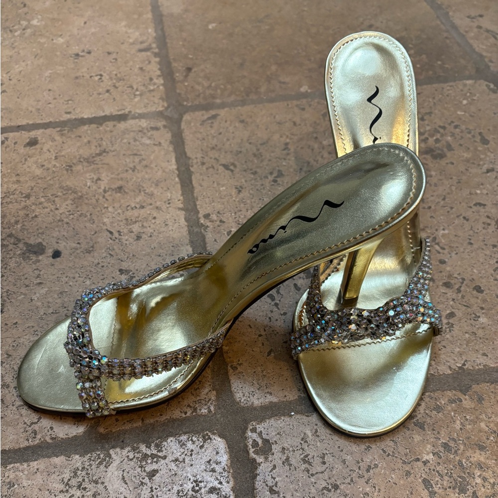 Nina slides-New- size 10